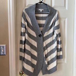 Banana republic Cardigan for women size XS :)